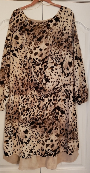 Vince Camuto Blouson Animal Print - Picture 1 of 3
